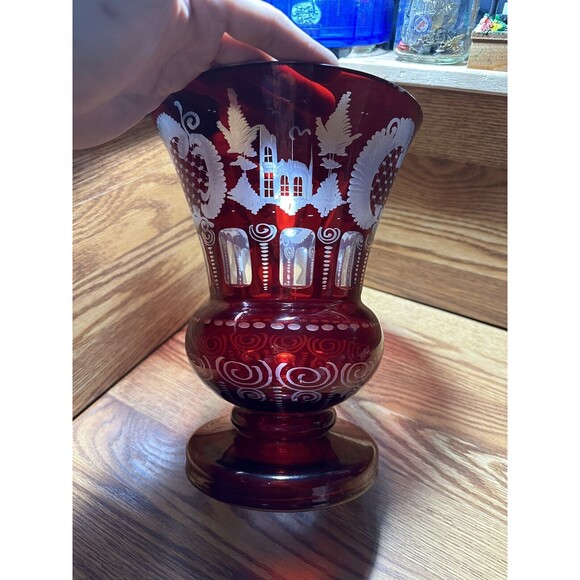 HUGE EGERMANN RUBY RED CUT-TO-CLEAR VASE, STAG & CASTLE, DEER, BOHEMIA - Picture 6 of 8